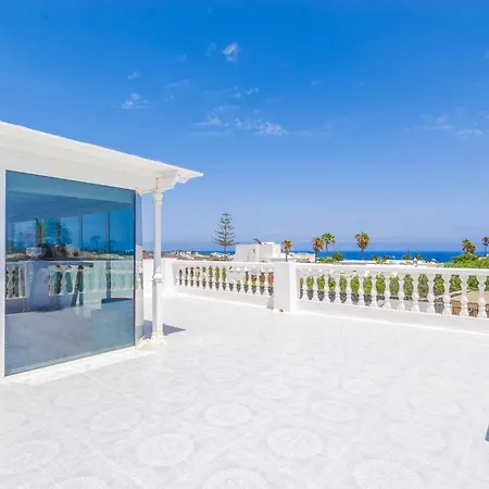 Cervera Puerto del Carmen (Lanzarote)