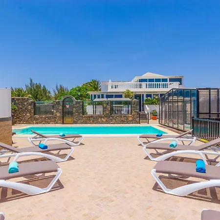 Cervera Puerto del Carmen (Lanzarote)